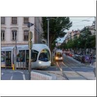 2022-09-05 T1,T2 Pont Gallieni 862,829.jpg